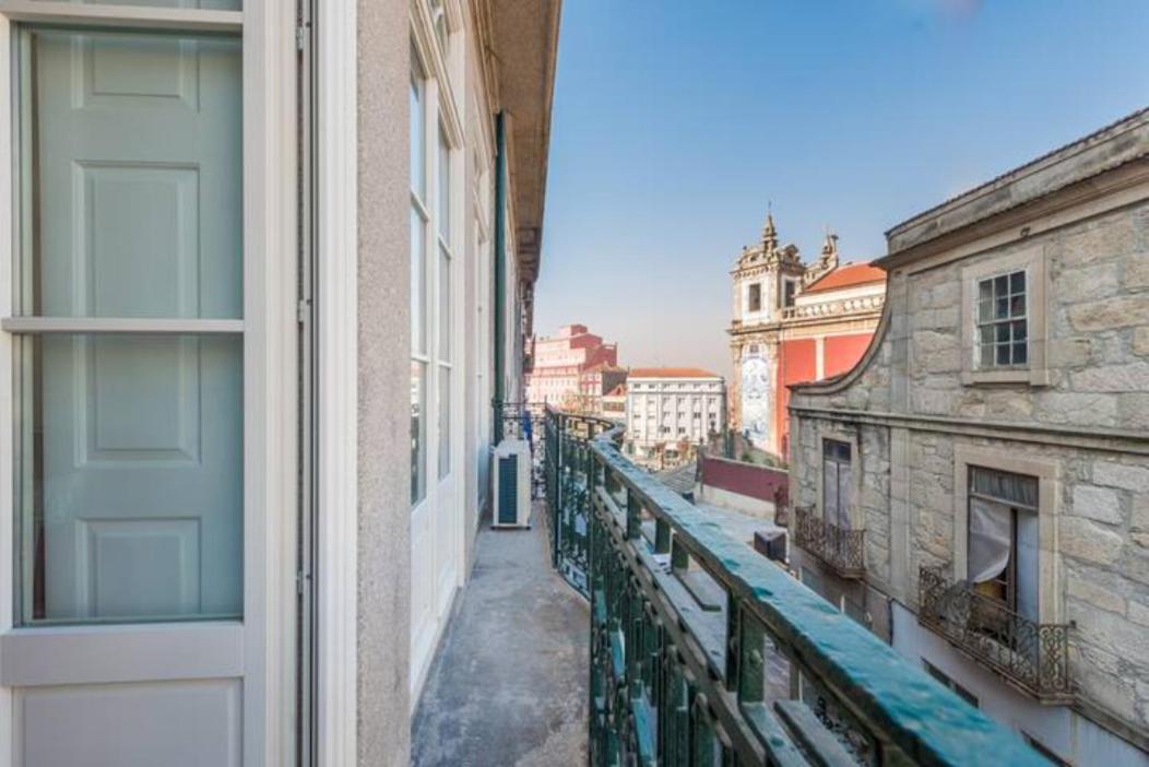 Apartmán Guestready - Inside The Dots Porto Exteriér fotografie